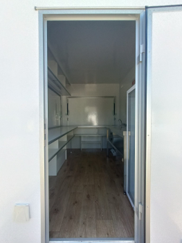 Verkaufsanhänger & Food Trailer „Basic 302023A“ kaufen – Ihr kompakter Partner für den Erfolg